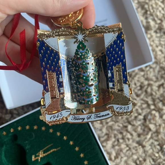 2018 White House Ornament - Picture 7 of 9